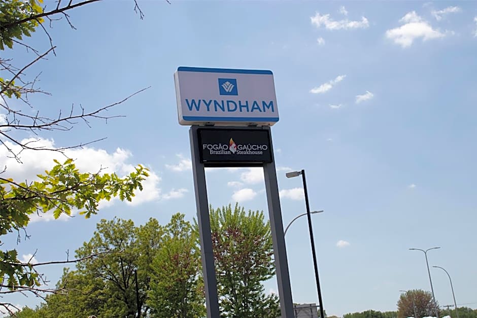 Wyndham Bloomington - Mall of America