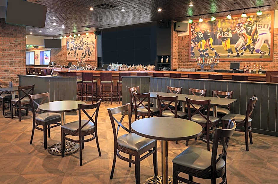 Hilton Appleton Paper Valley