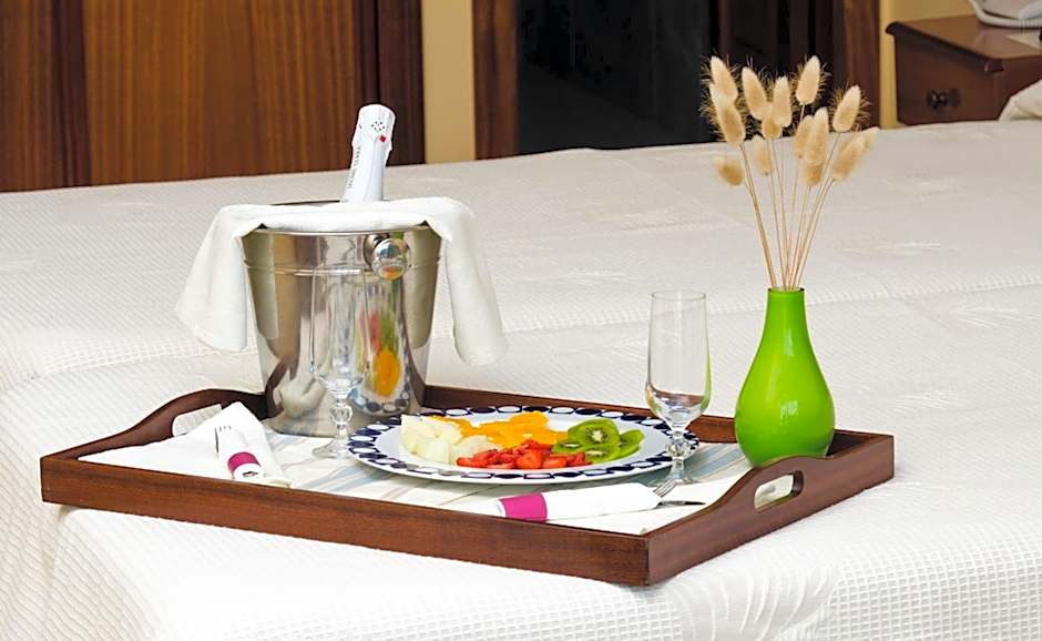 Hotel & Apartamentos Cons da Garda