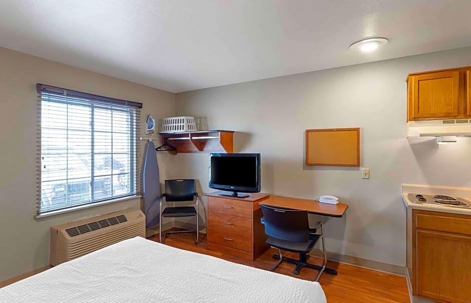 Extended Stay America Select Suites - Denver - Aurora