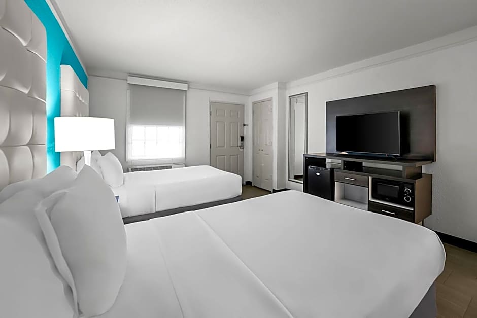 Howard Johnson by Wyndham Columbus Fort Benning