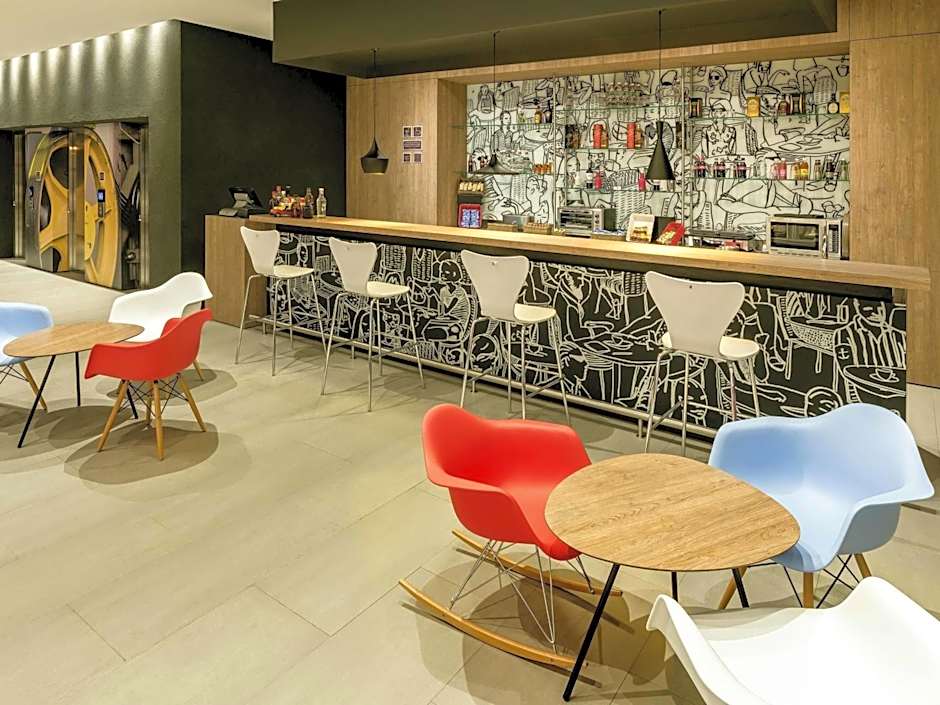 Ibis Cali Granada