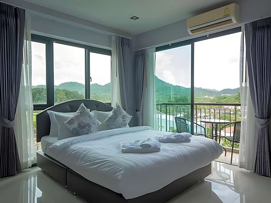 The Lucky Beach Ao Nang