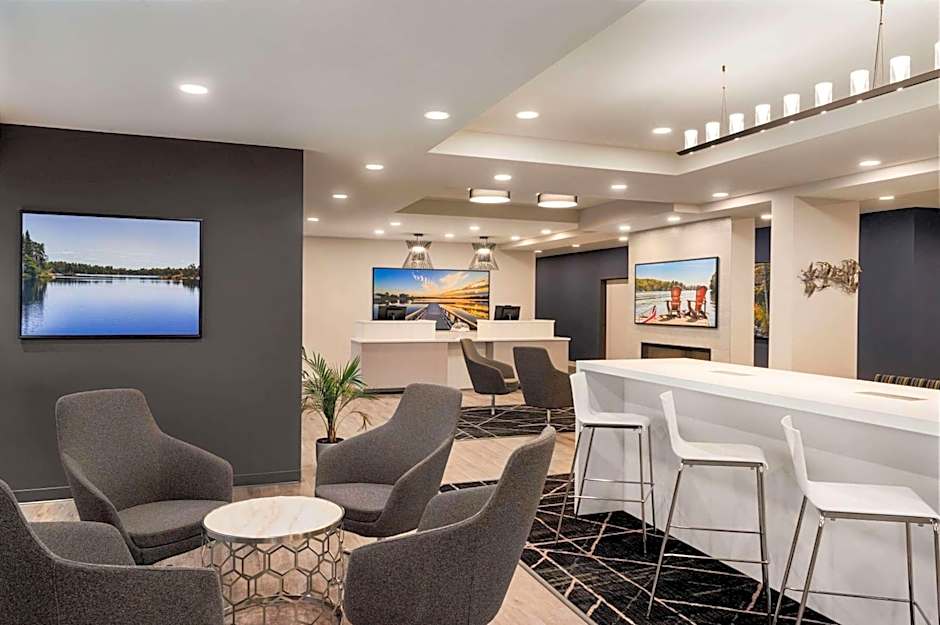 Microtel Inn & Suites by Wyndham Aurora