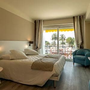 La Dolce Vita Hotel