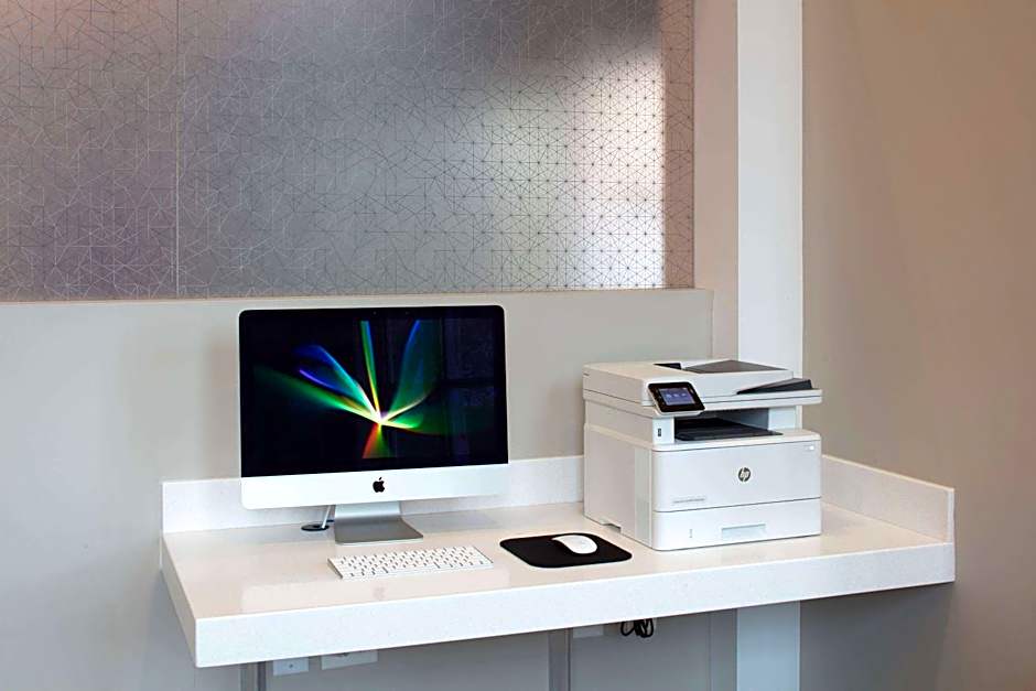 Collegian Hotel & Suites, Trademark Collection by Wyndham