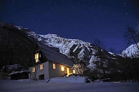 Elderflower Cottage In The Heart Of Nature