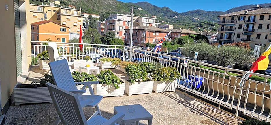 Hotel Dora