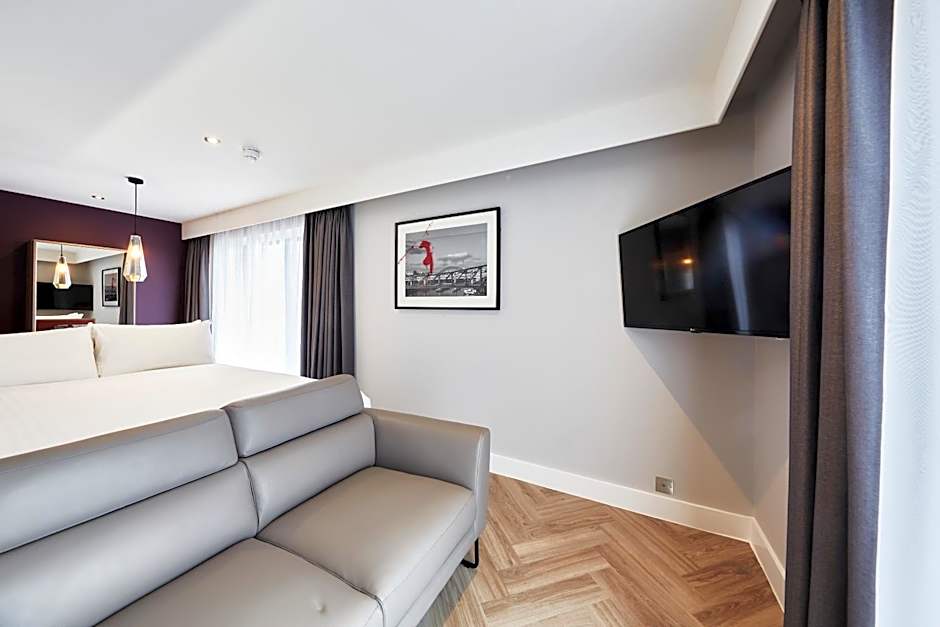 Roomzzz Newcastle City