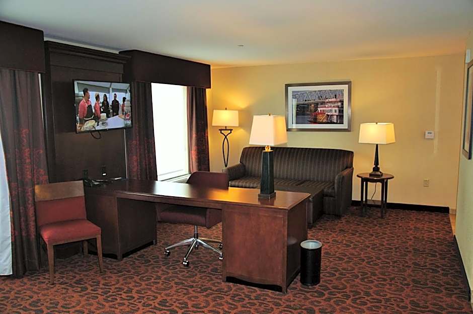 Hampton Inn By Hilton & Suites Cincinnati/Uptown-University Area