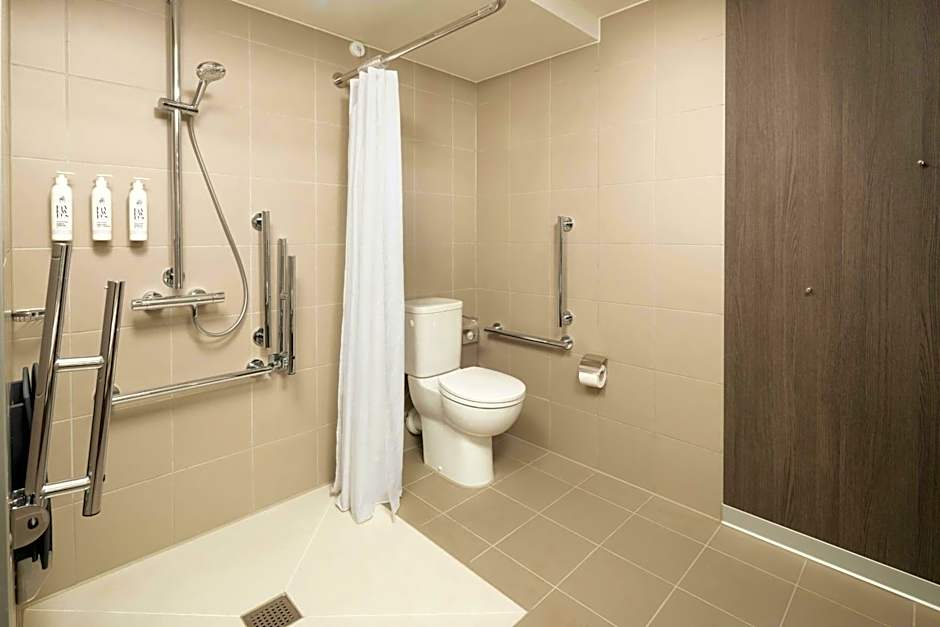 Moxy Glasgow Merchant City