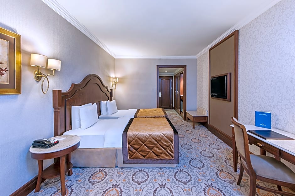 Photo 1 of 1 of Superior 2 Twin Beds