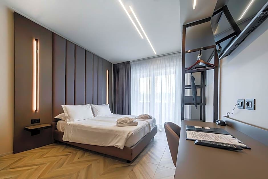 Aurora ApartHotel