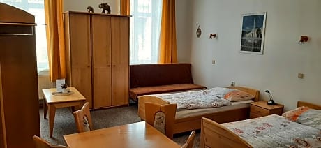 One-Bedroom Room
