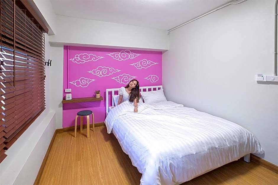BED Friends Poshtel