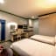 Martina Hotel Surin