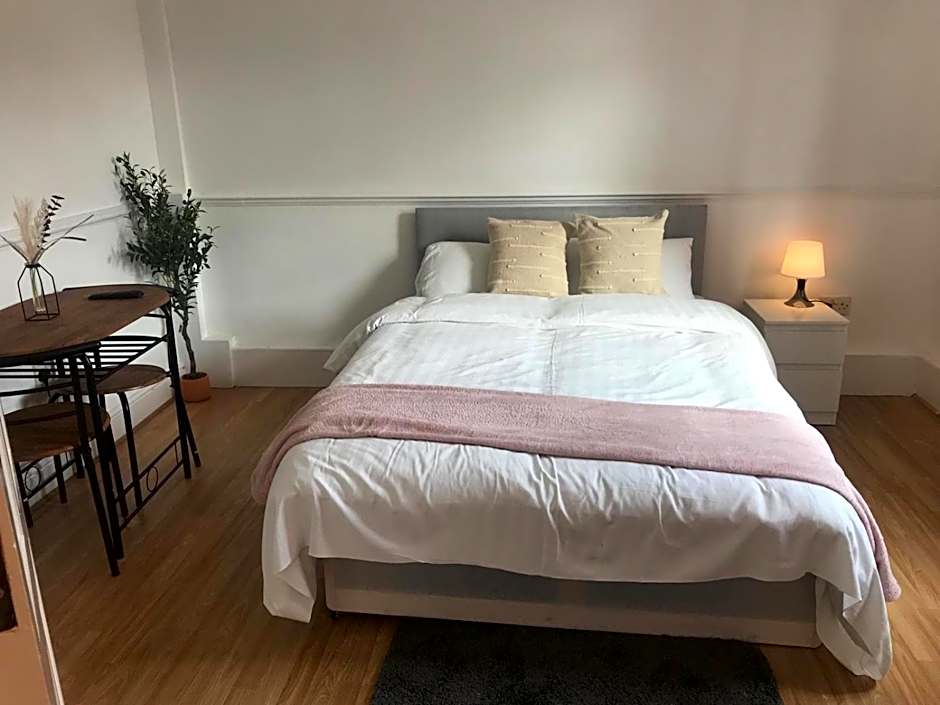 Sanderson Studio Apartments in Bromley, Greater London