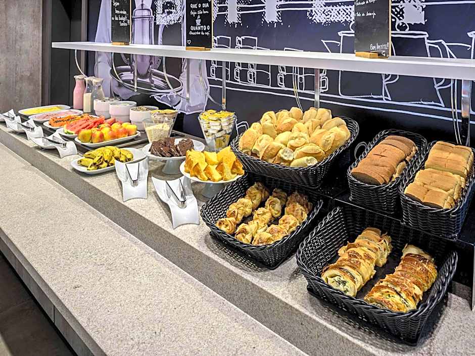 Ibis Budget Santos Gonzaga