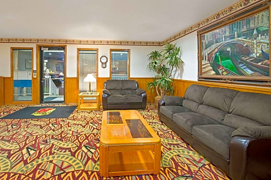 Super 8 by Wyndham Plano/Dallas Area