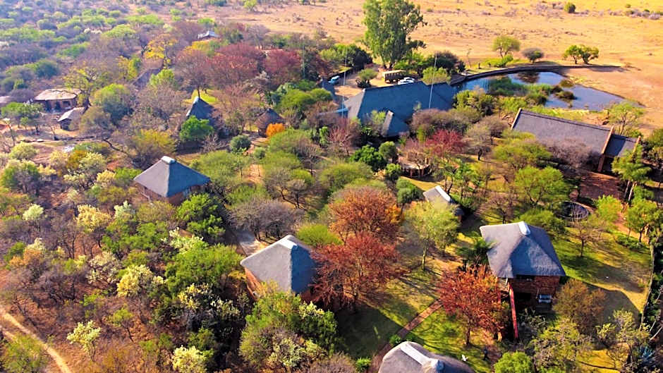 Mela Luxury Game Lodge