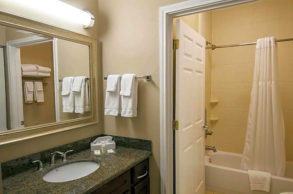 WeStay Suites - Covington/Mandeville