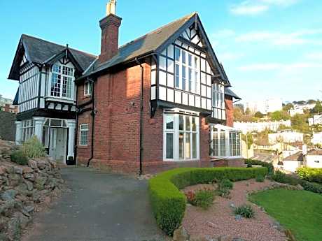 Bedford House Holiday Apartments