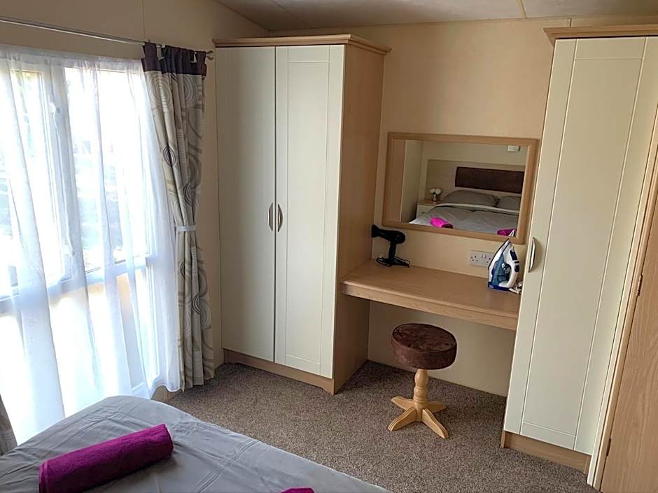 Luxury Holiday Home Happiness at Tattershall lake#