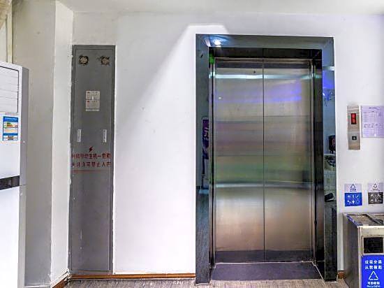 Home Inn (Guangzhou Shangxiajiu Changshou Road Metro Station Hualin Yuqicheng Branch)