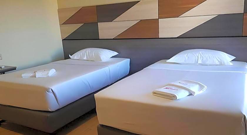 Travelite Hotel Legarda