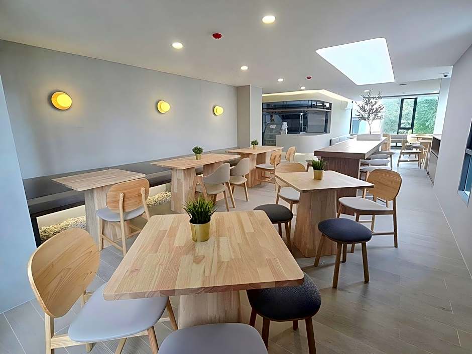 Wellness Stay & Hotel Sukhumvit 107