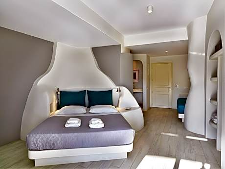 Plunge Pool Suite