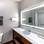 La Quinta Inn & Suites by Wyndham Houston Nw Beltway 8 / West Rd