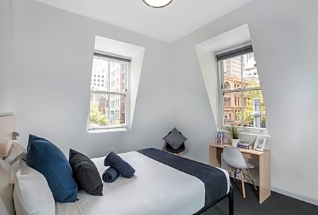 Deluxe Double Room (Shared Bathroom)