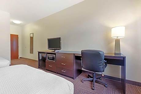 Queen Suite with Two Queen Beds - Accessible/Non-Smoking