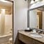Quality Inn & Suites Lawrence - University Area