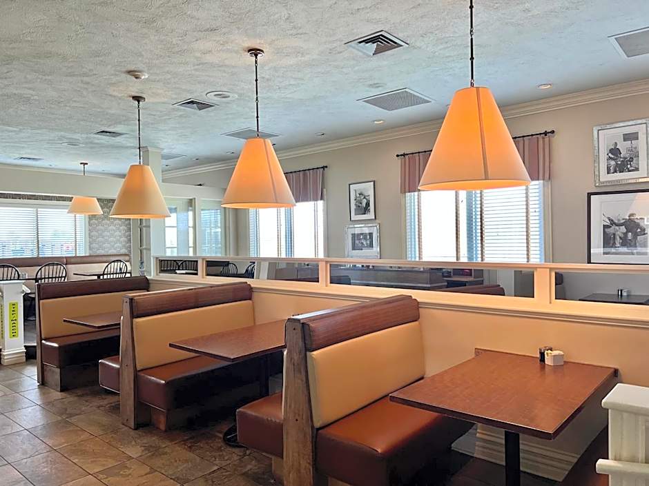 Atlantic Host Hotel, an Ascend Collection Hotel