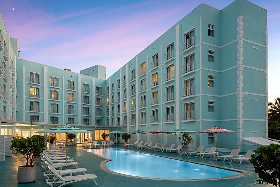 Courtyard by Marriott Nassau Downtown/Junkanoo Beach