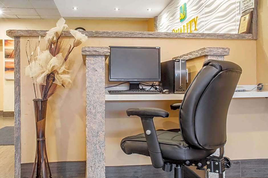 Quality Inn Bracebridge