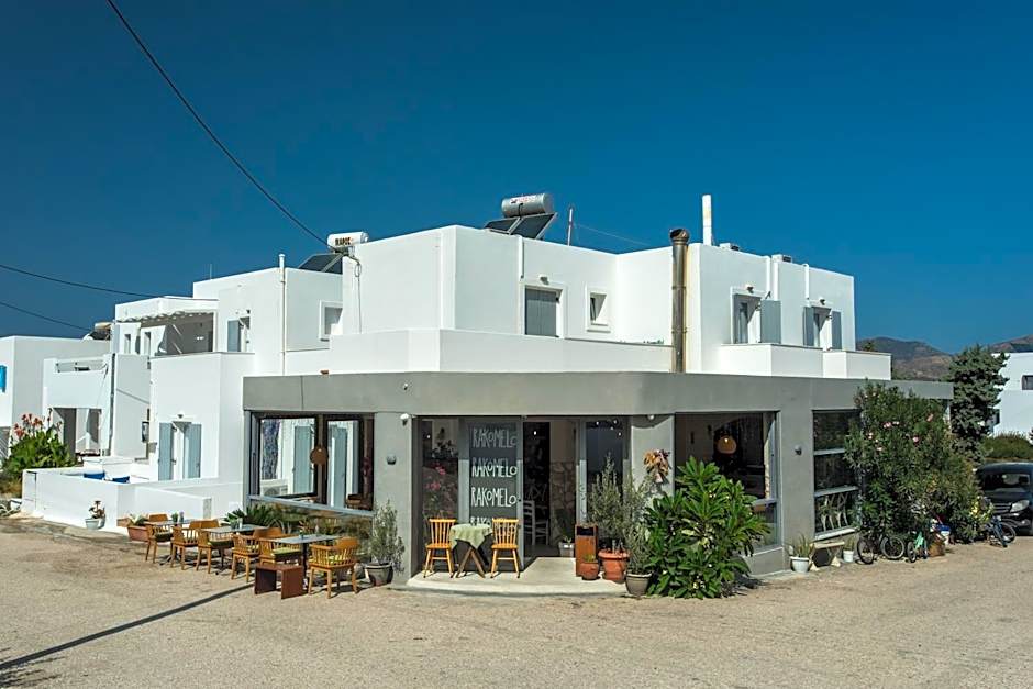 V-rooms in Milos Cyclades