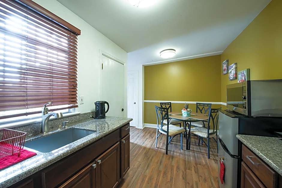 HOSTEL Auberge NOLA