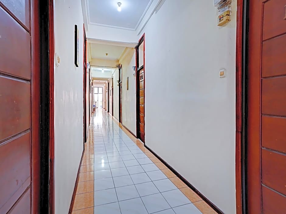Graha Ara Homestay Syariah RSUD Dr Soetomo Surabaya Mitra RedDoorz