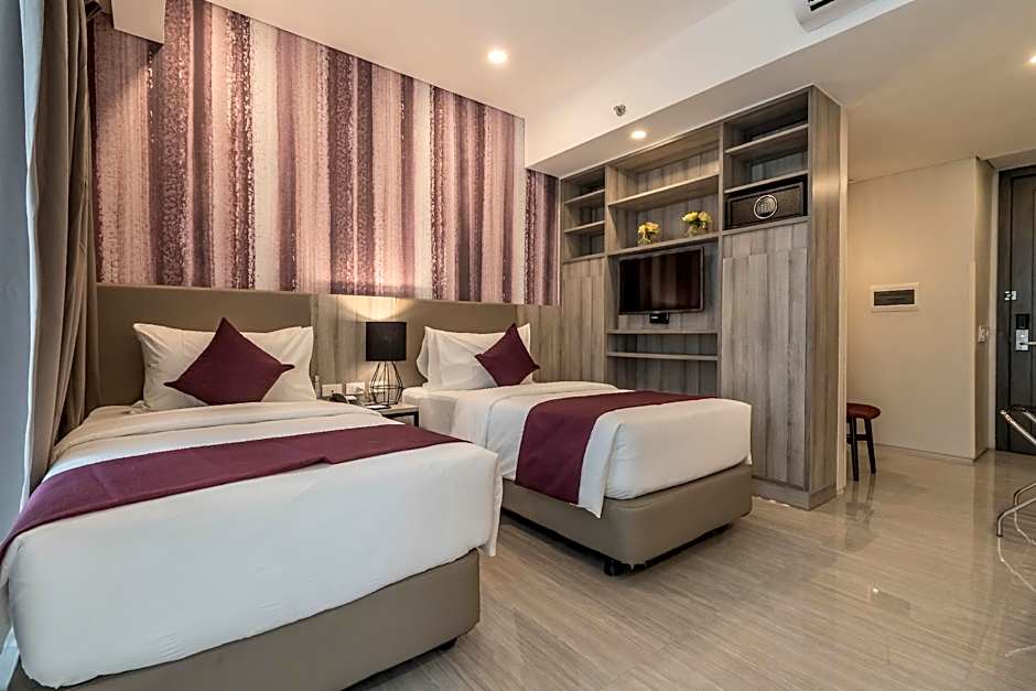 Bayfront Hotel Cebu Capitol Site