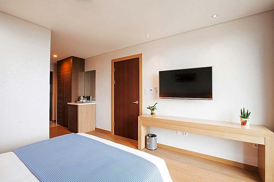 You Us Hotel