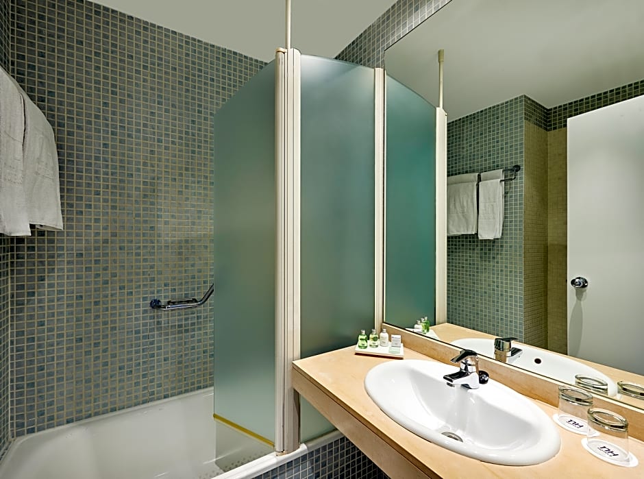 NH Express Las Artes