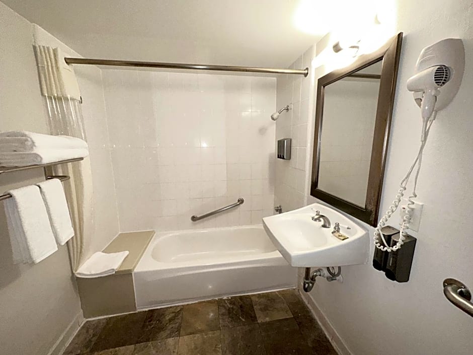 Lincoln Hotel Monterey Park Los Angeles