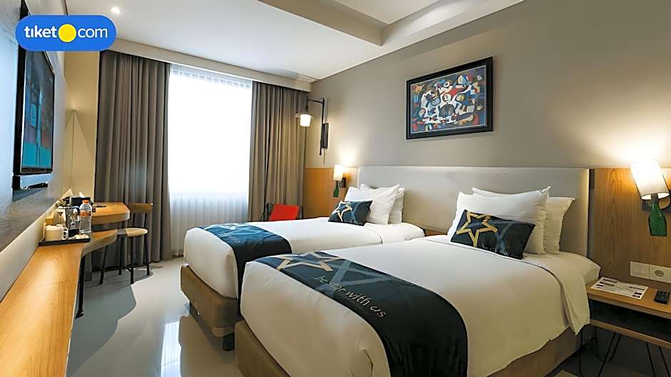 Yellow Star Gejayan Hotel