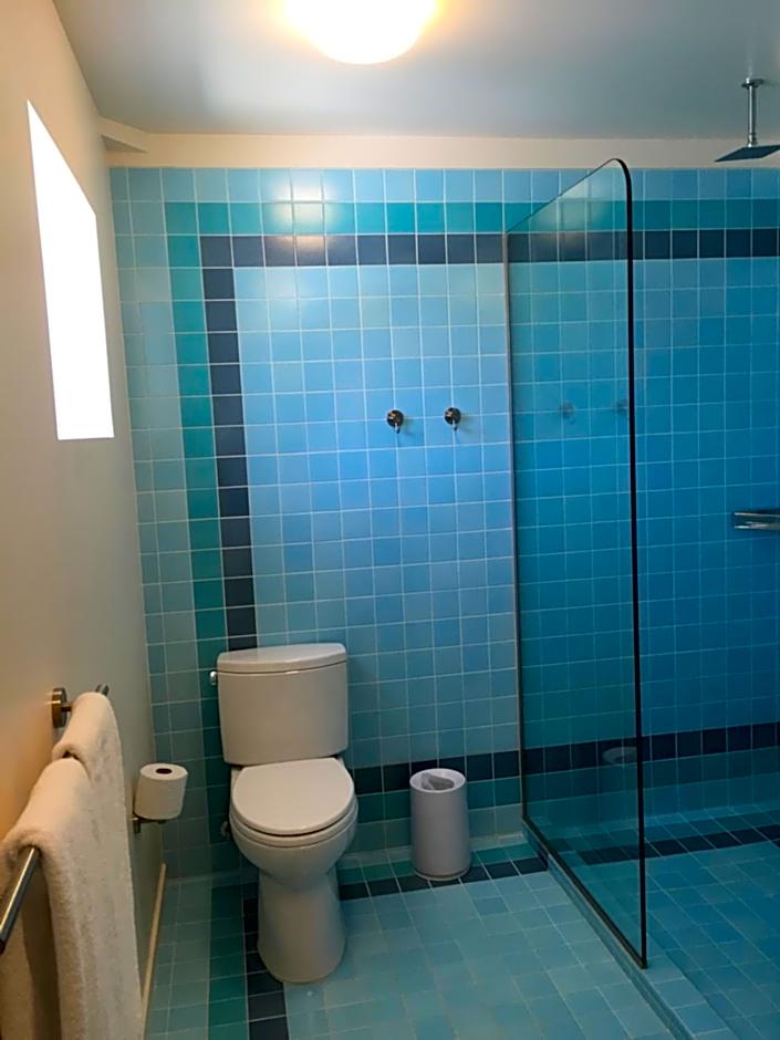 Beverly Laurel Motor Hotel