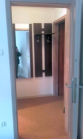 Basic Triple Room with Private Bathroom