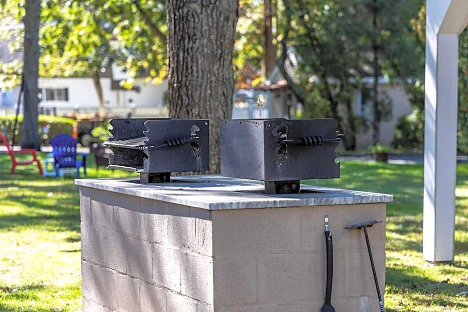 Falmouth Heights Motor Lodge