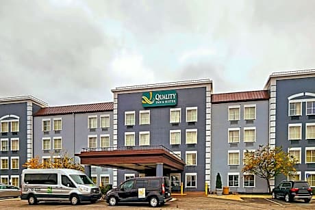 Quality Inn & Suites CVG Airport